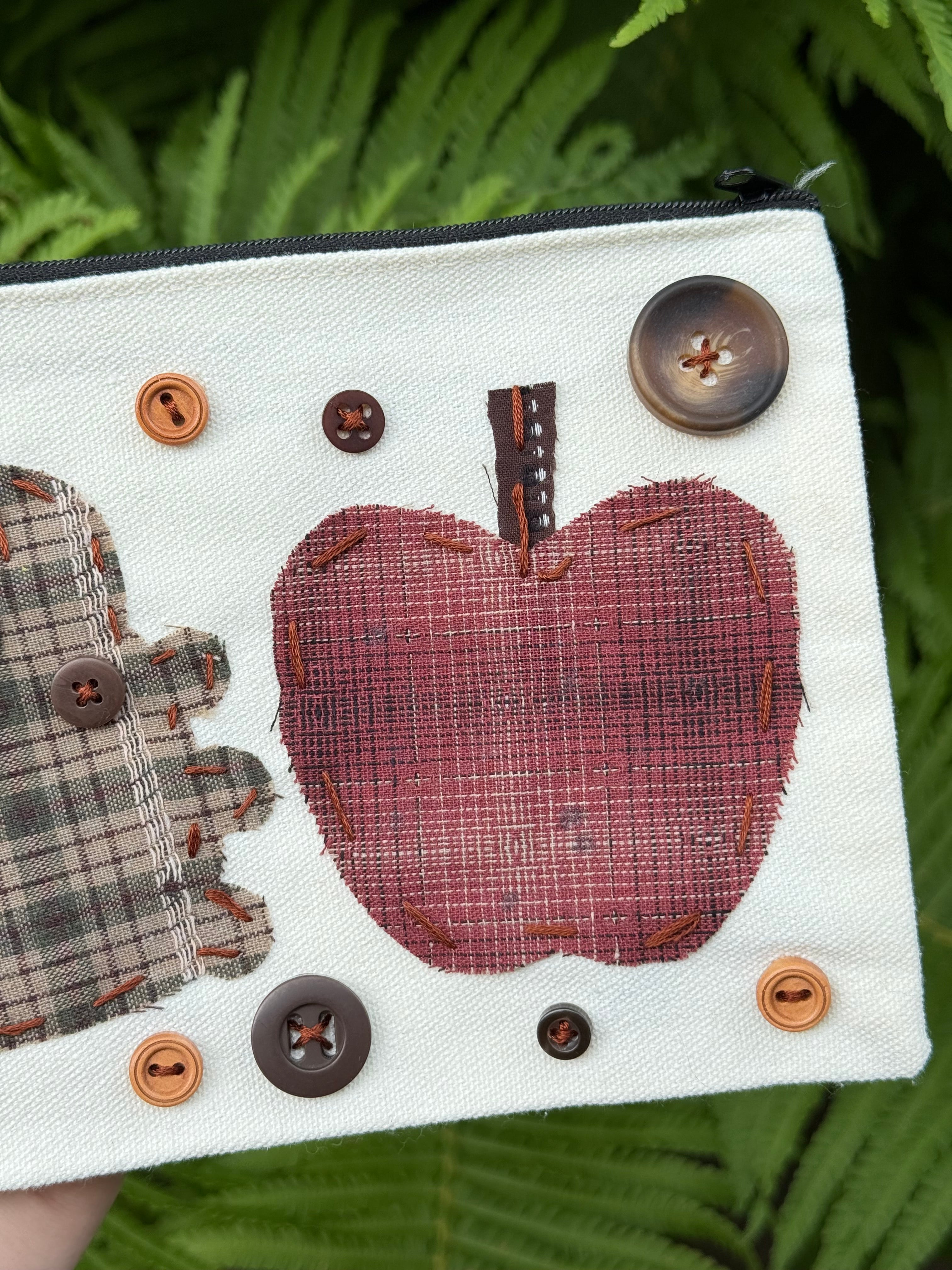 farmers apple bug pouch