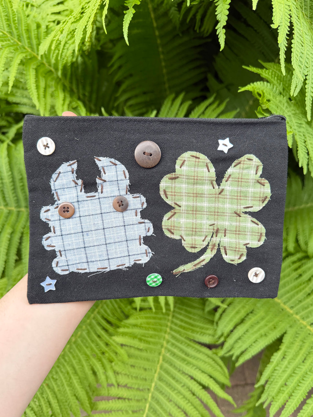 lucky stars bug pouch