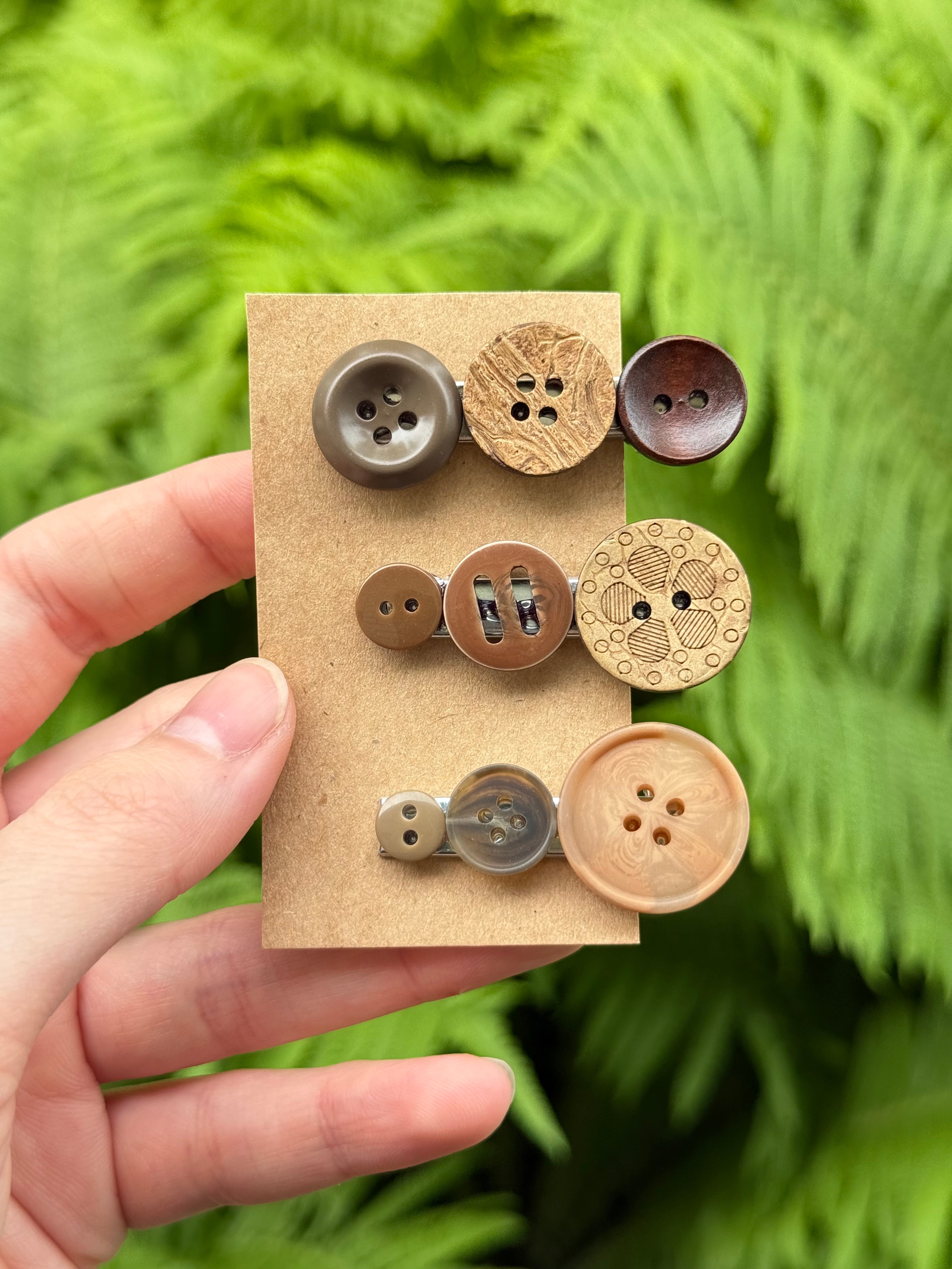 button hairclips - set 11