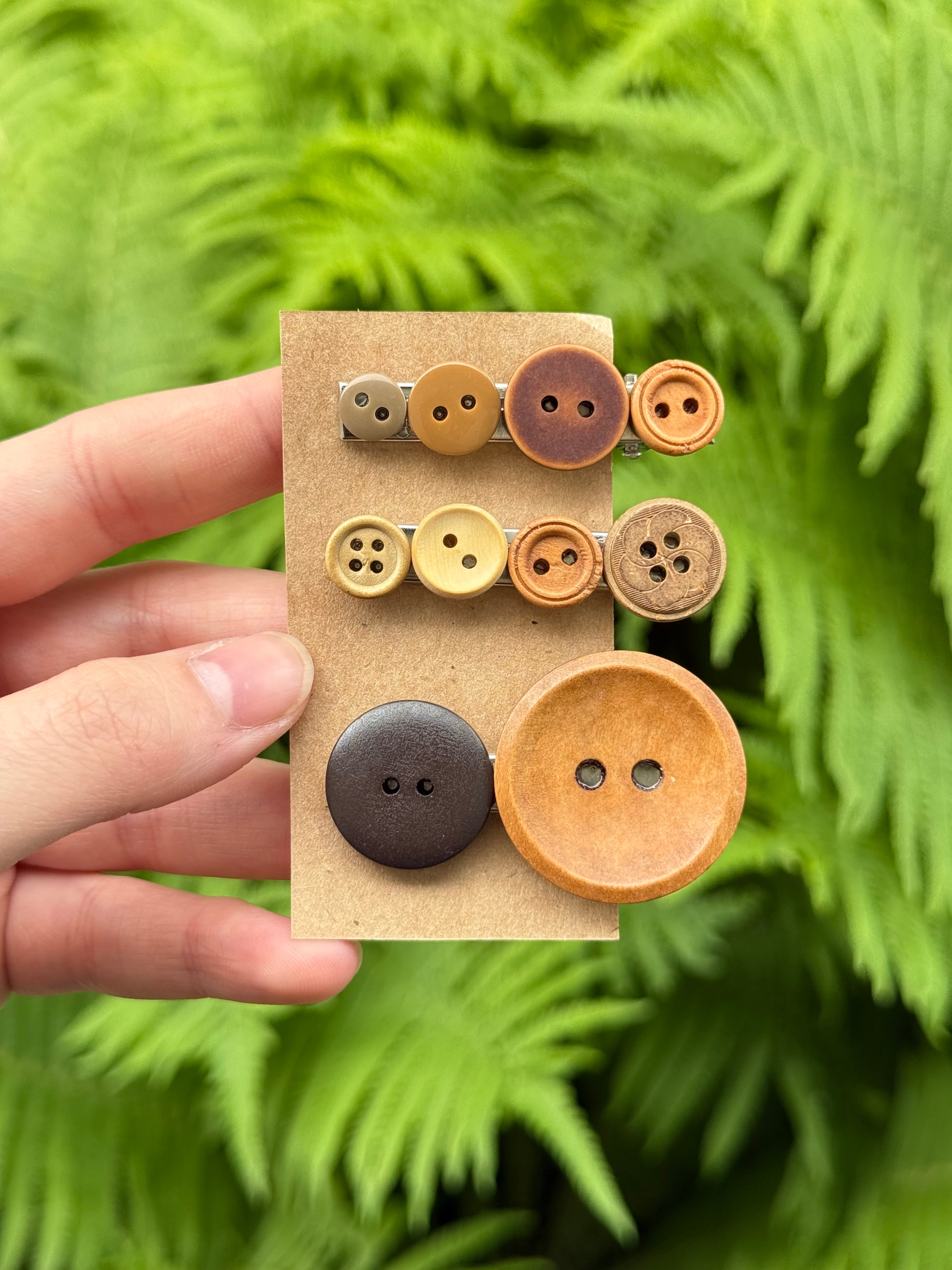 button hairclips - set 9