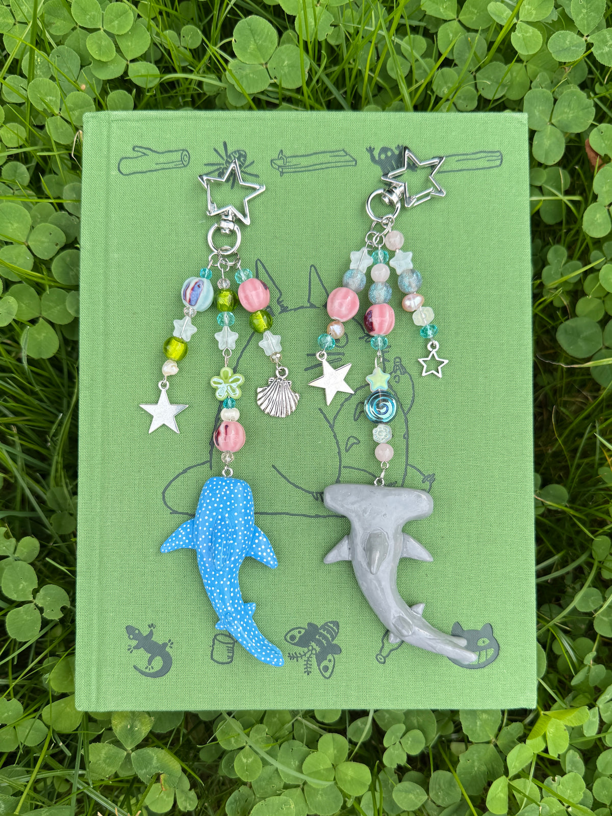 shark keychains ⋆˚࿔