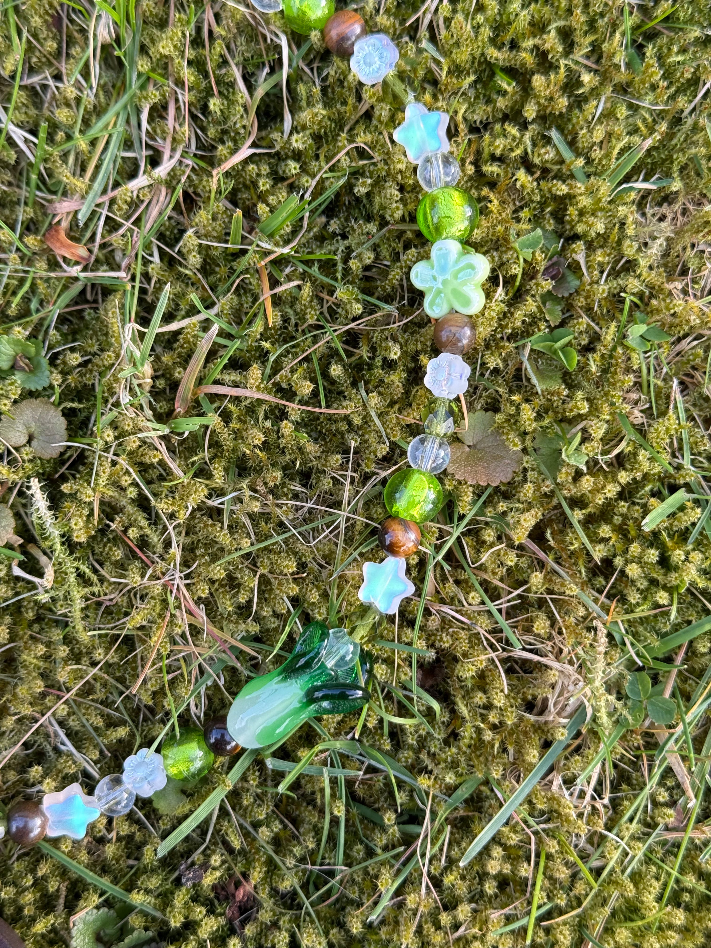 grandma´s garden bug necklace