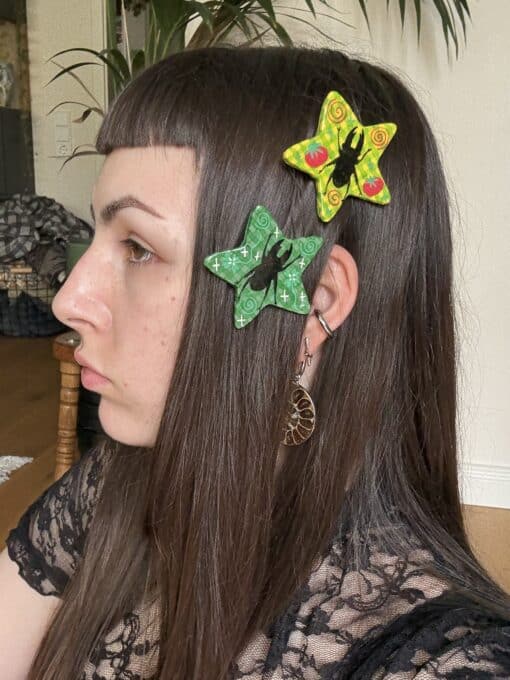 stag beetle lucky clover hair clip ★ - Image 4