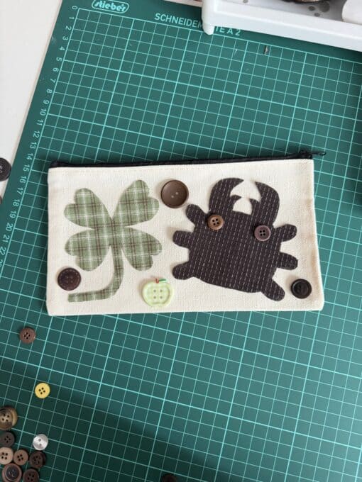 lucky clover bug pencil case for Harvey🍏